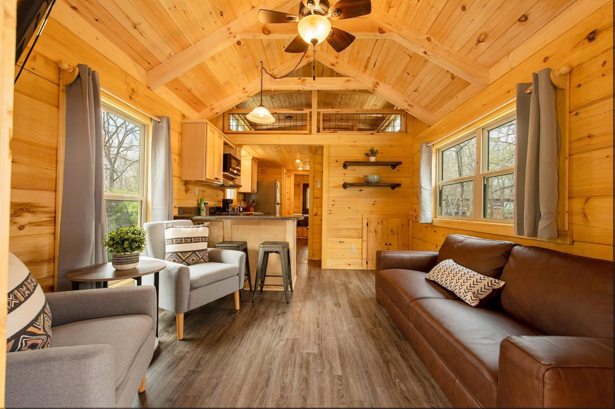 Meg Cabin Tiny Rustic Comfort On Lookout Mtn チャタヌーガ エクステリア 写真